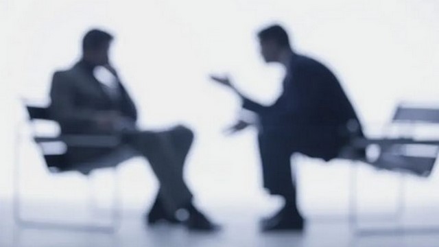 Os duros e cortantes tons da sábia afeição